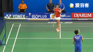 国足球员近两场球迷评分对比：王大雷.暴跌至..