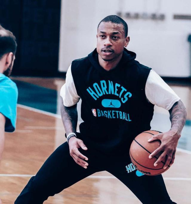 或者裁判吹 或者裁判吹