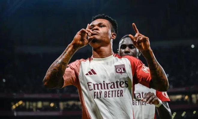 无人防守的 无人防守的